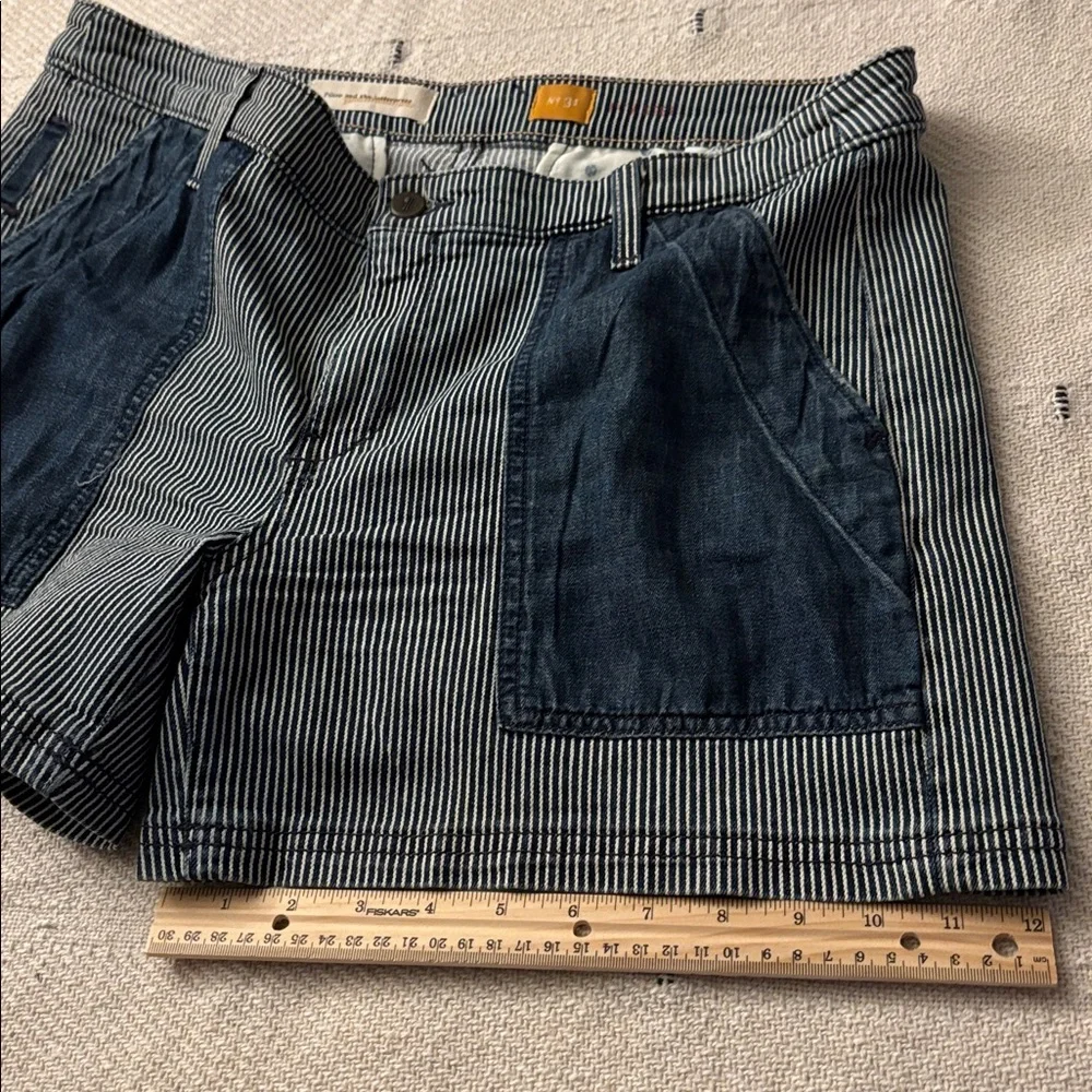 Pilcro Railroad Stripe Denim Shorts Size 31 - Picture 13 of 15